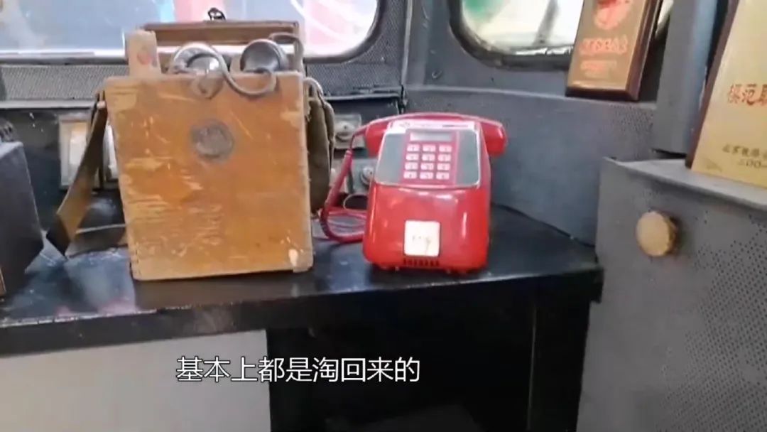 DƬ